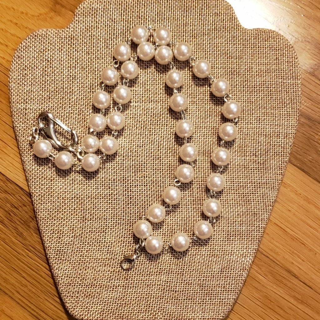 Teacher Gift Plunder Pearl Lanyard